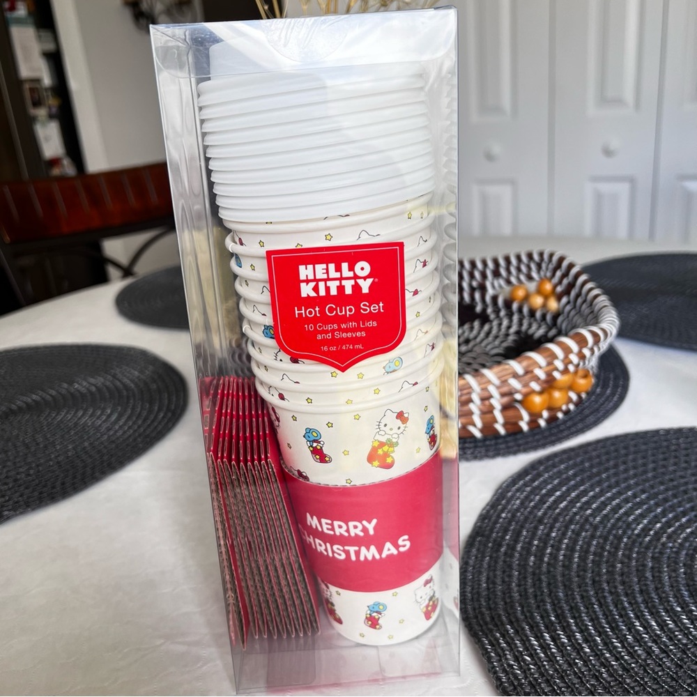 🩷SOLD🩷 HELLO KITTY HOT CUP SET